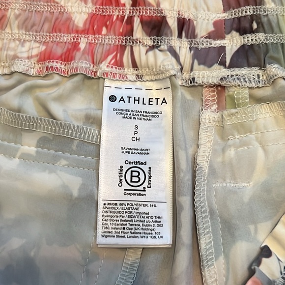 Athleta Savannah skirt, lumen floral cream, size small - Picture 7 of 9